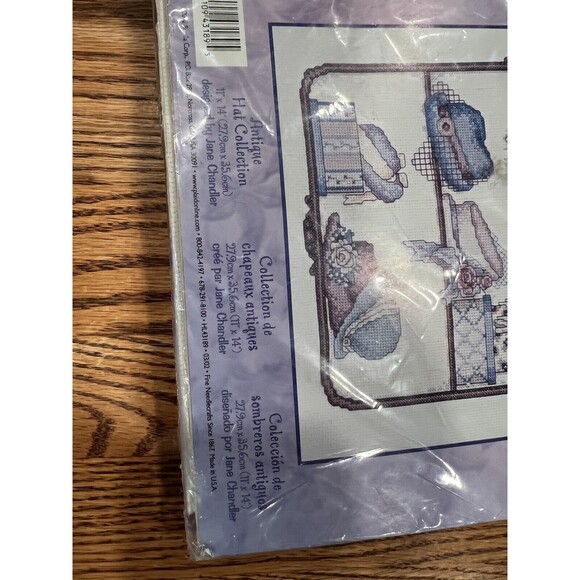 Bucilla ANTIQUE HAT COLLECTION Counted Cross Stitch Kit #43189 Sealed 2002 - Picture 3 of 6